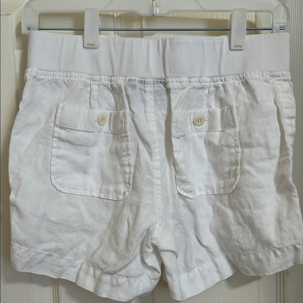 Athleta White Cargo Shorts Lightweight Relaxed Fit. 100 % linen. - Picture 3 of 6